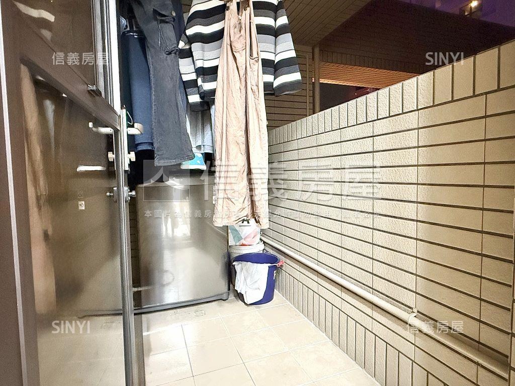 堅山景仰稀有三房平車房屋室內格局與周邊環境