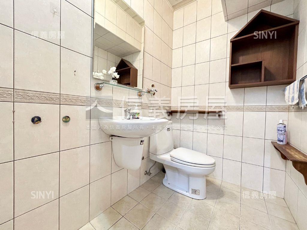 竹科金山鑫輝典藏車庫美墅房屋室內格局與周邊環境