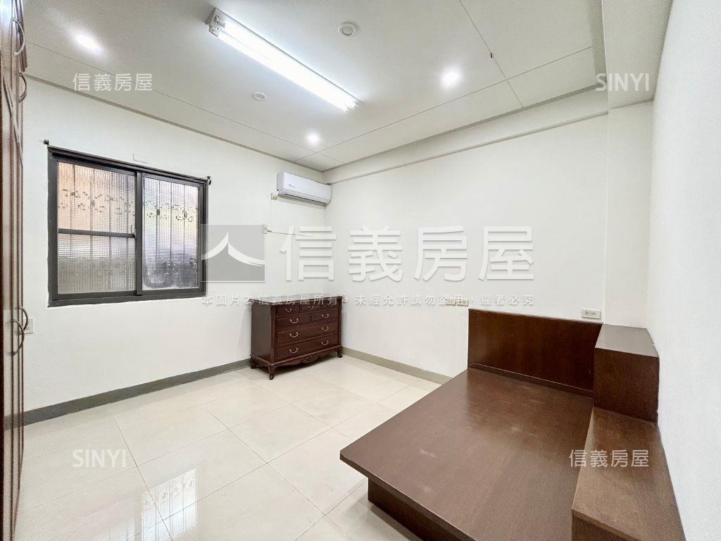 竹科金山鑫輝典藏車庫美墅房屋室內格局與周邊環境