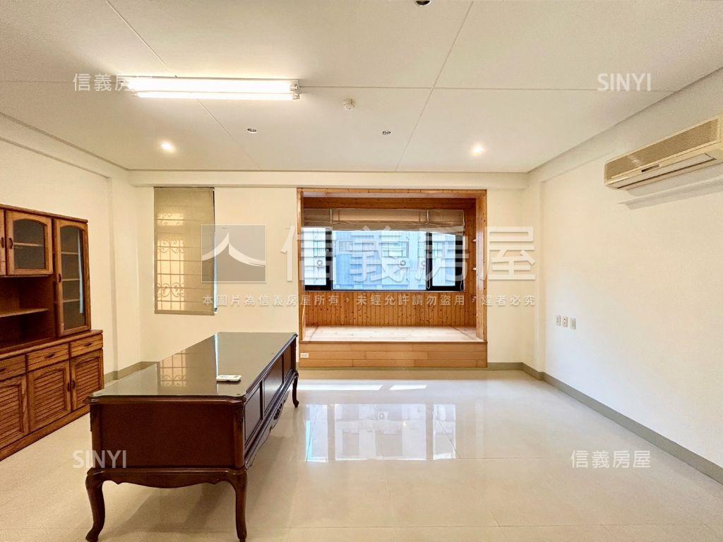 竹科金山鑫輝典藏車庫美墅房屋室內格局與周邊環境