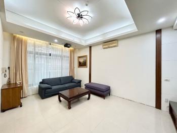 竹科金山鑫輝典藏車庫美墅