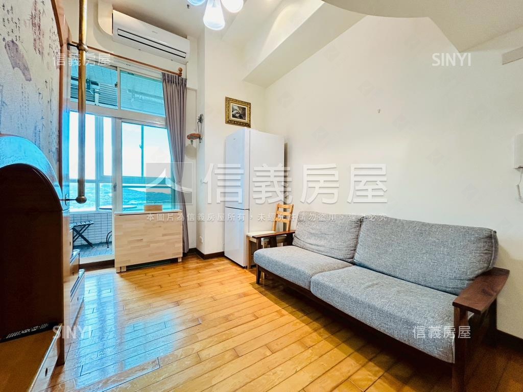 捷運水岸第一排挑高景觀宅房屋室內格局與周邊環境