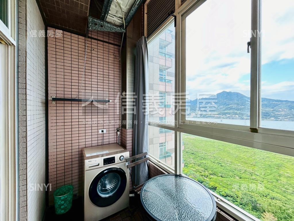 捷運水岸第一排挑高景觀宅房屋室內格局與周邊環境