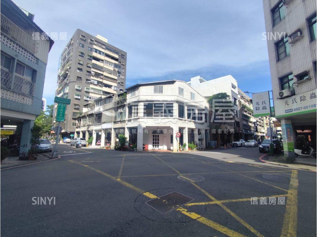 中央公園質感角窗房屋室內格局與周邊環境