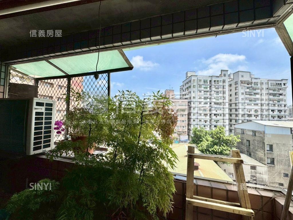 高工商圈視野戶三房平車房屋室內格局與周邊環境