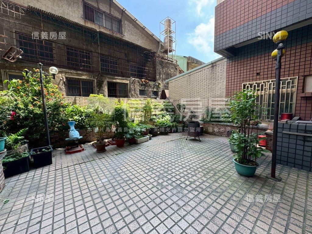 高工商圈視野戶三房平車房屋室內格局與周邊環境