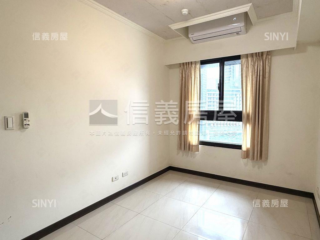 Ａ１９體育園區站旁國峰苑房屋室內格局與周邊環境