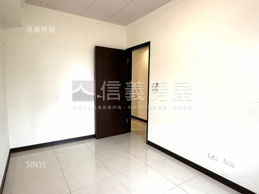 Ａ１９體育園區站旁國峰苑房屋室內格局與周邊環境