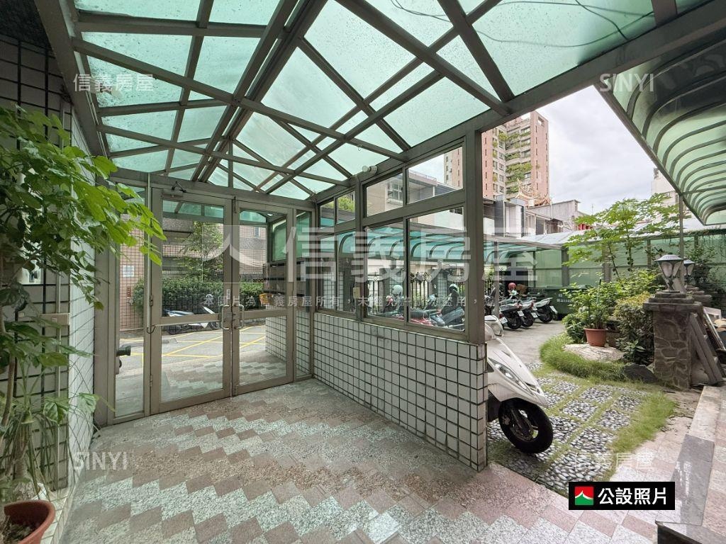 存中街旁美三房，另有頂加房屋室內格局與周邊環境