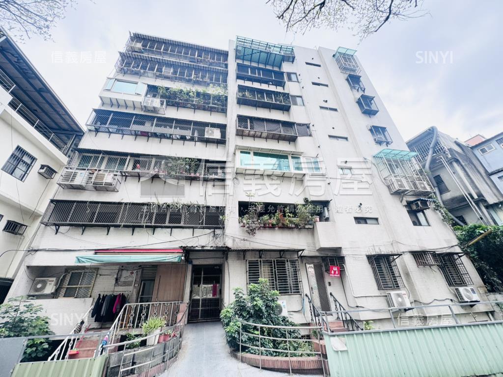 名仕園電梯大三房房屋室內格局與周邊環境