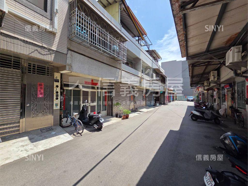 近家樂福孝親透天房屋室內格局與周邊環境