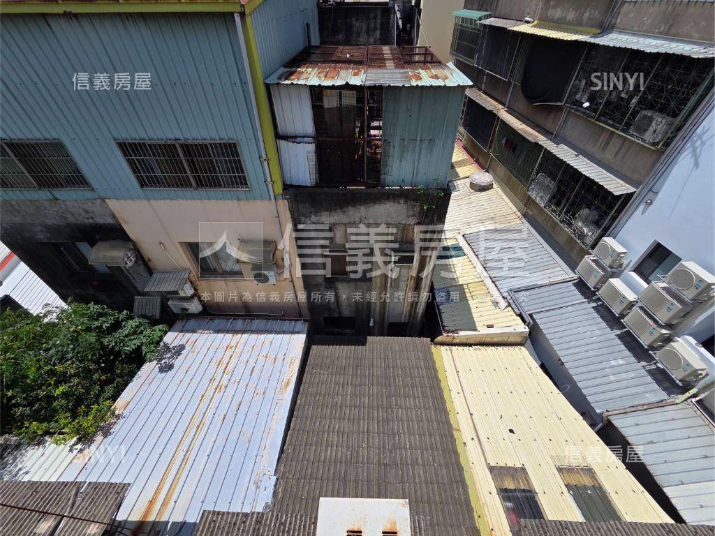 近家樂福孝親透天房屋室內格局與周邊環境