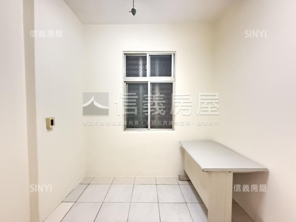 鬧中取靜國慶路一樓房屋室內格局與周邊環境