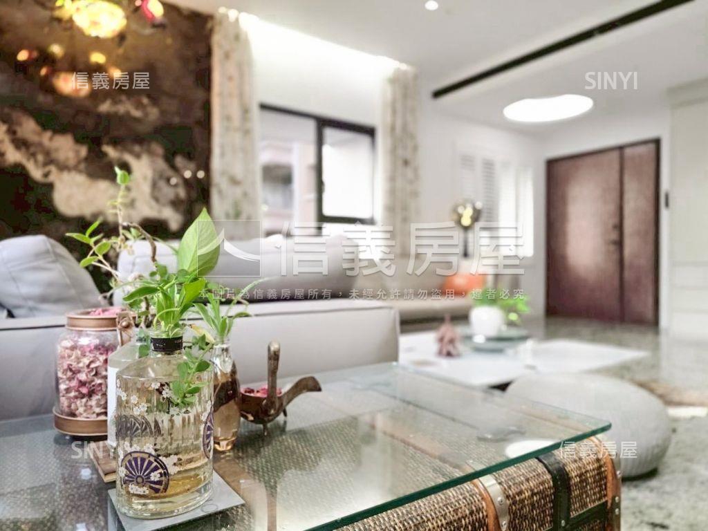 國王傳奇華麗豪邸雙平車房屋室內格局與周邊環境