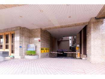 中正雲荷◆坡道車位