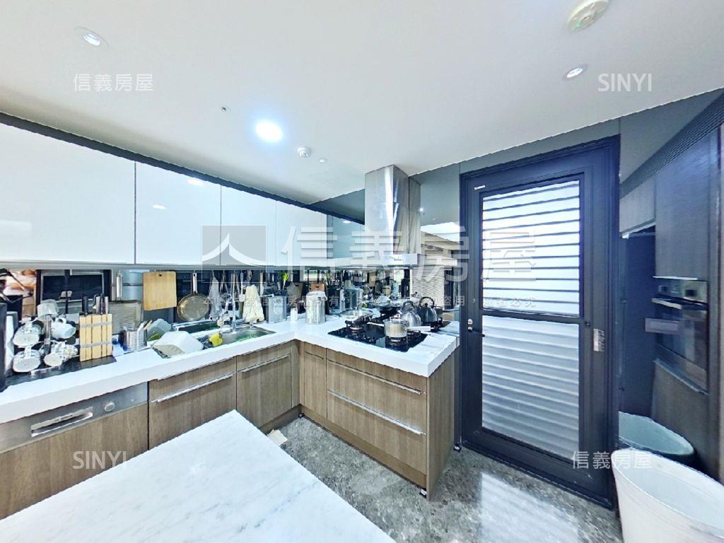 昭揚大器雙車位氣勢磅礡房屋室內格局與周邊環境