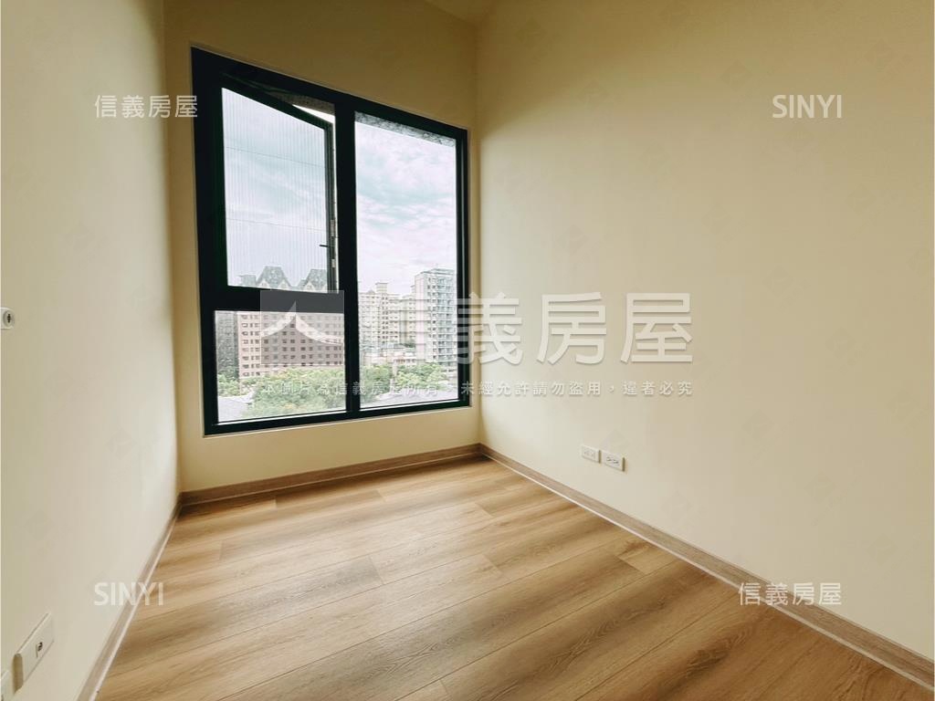 女王萬歲２看龍埔國小景觀房屋室內格局與周邊環境