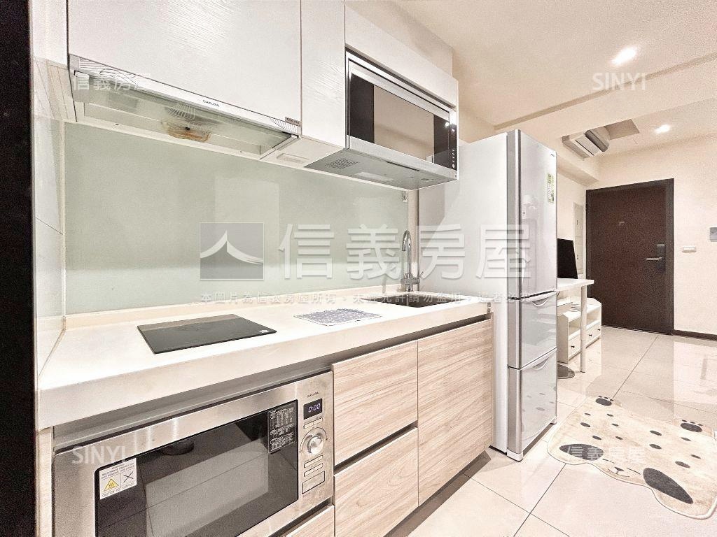 天空之邑溫馨兩房車位房屋室內格局與周邊環境