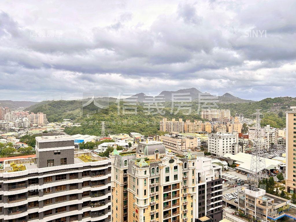 天空之邑溫馨兩房車位房屋室內格局與周邊環境