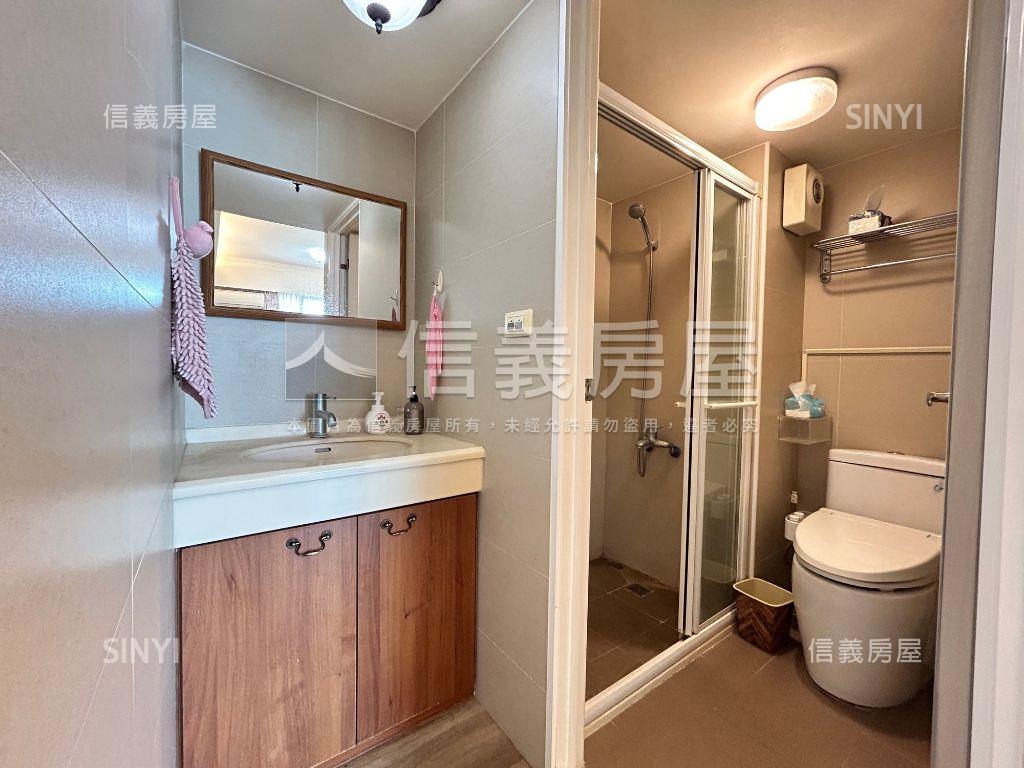 近中山醫公園苑三房平車房屋室內格局與周邊環境