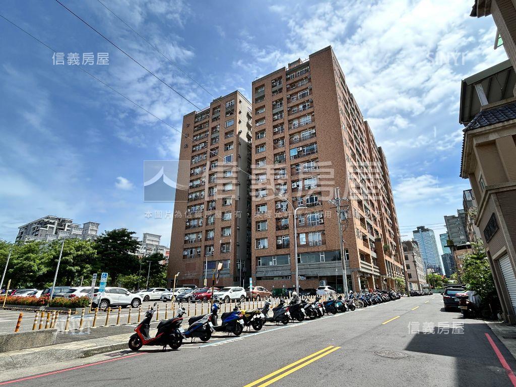 近中山醫公園苑三房平車房屋室內格局與周邊環境