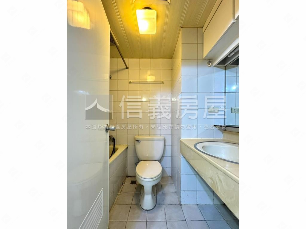 民生圓環高樓管理小資宅房屋室內格局與周邊環境