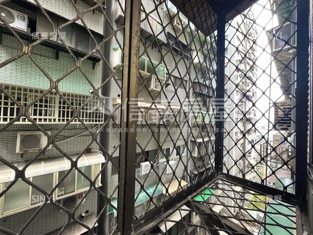 民生圓環高樓管理小資宅房屋室內格局與周邊環境