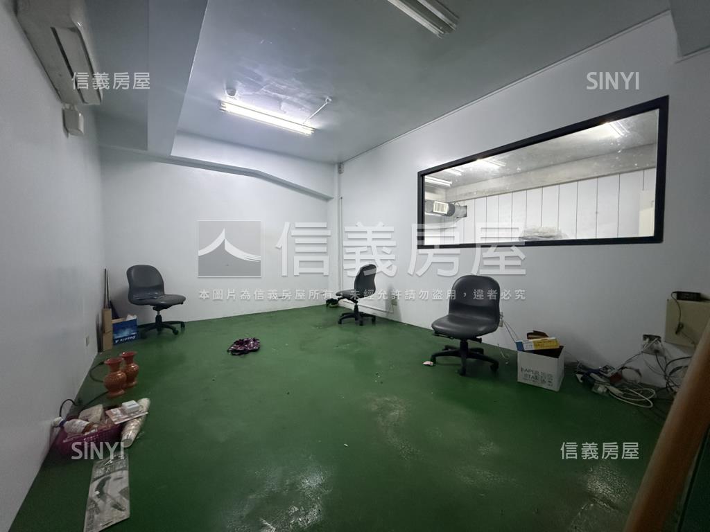 龍安霸氣稀有商場房屋室內格局與周邊環境