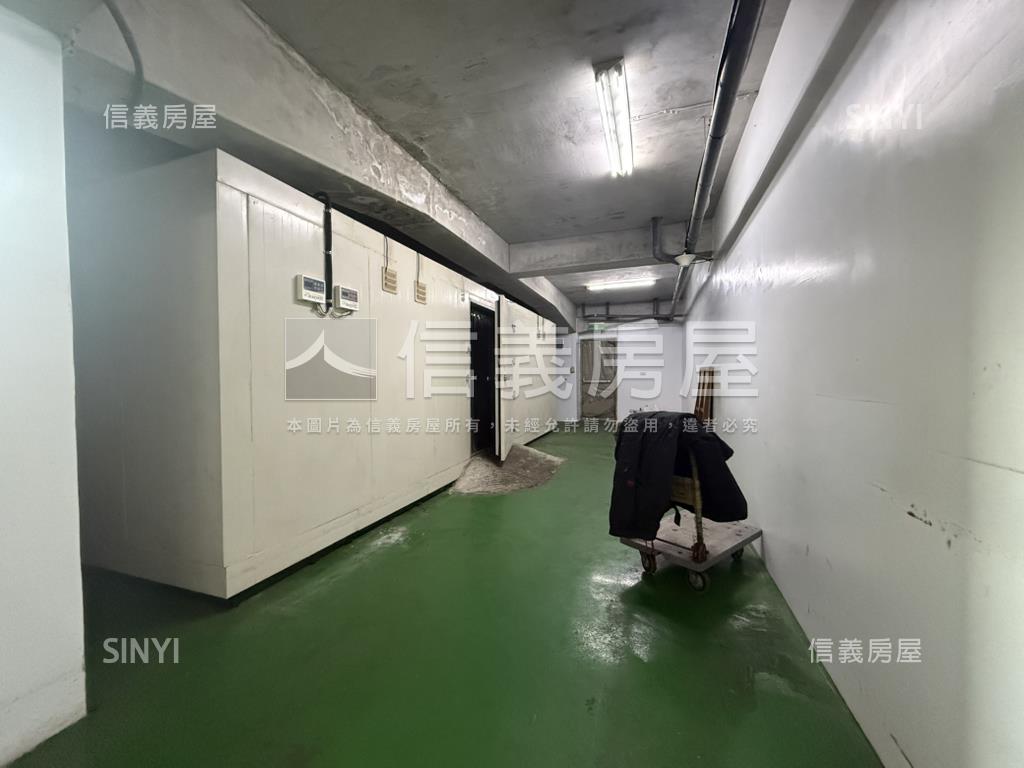 龍安霸氣稀有商場房屋室內格局與周邊環境