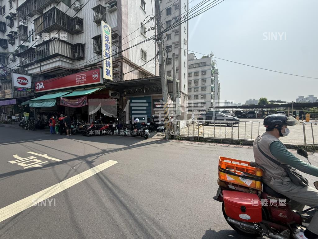 龍安霸氣稀有商場房屋室內格局與周邊環境