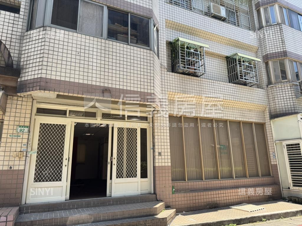 坤成街低總價優質店面房屋室內格局與周邊環境