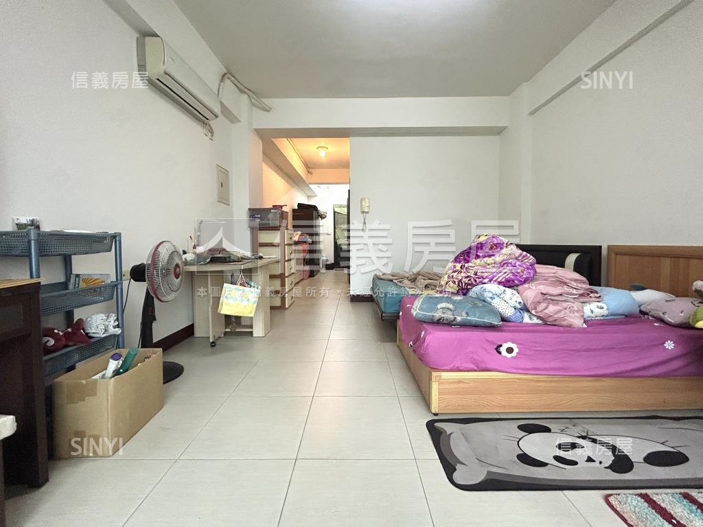 爵士北歐臨路漂亮車墅房屋室內格局與周邊環境