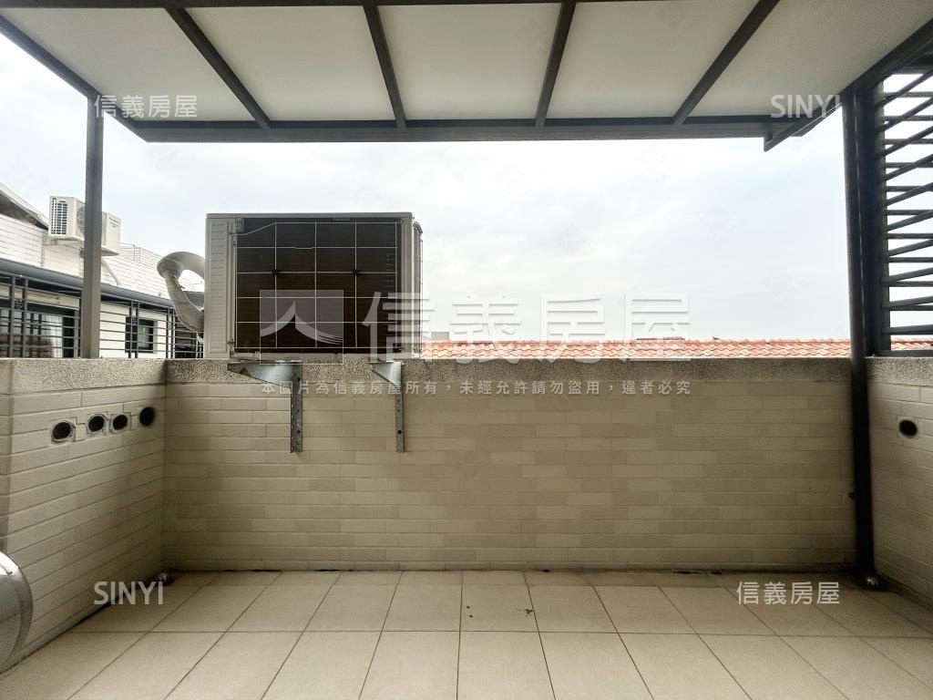 爵士北歐臨路漂亮車墅房屋室內格局與周邊環境