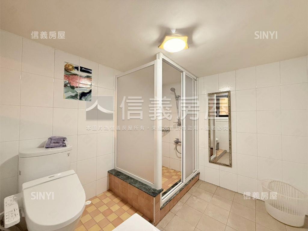 近車站４４坪採光四房房屋室內格局與周邊環境