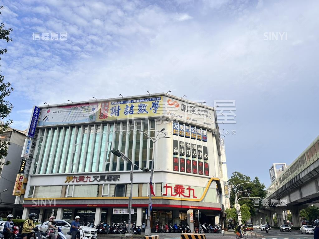 近捷運文華高中視野美四房房屋室內格局與周邊環境