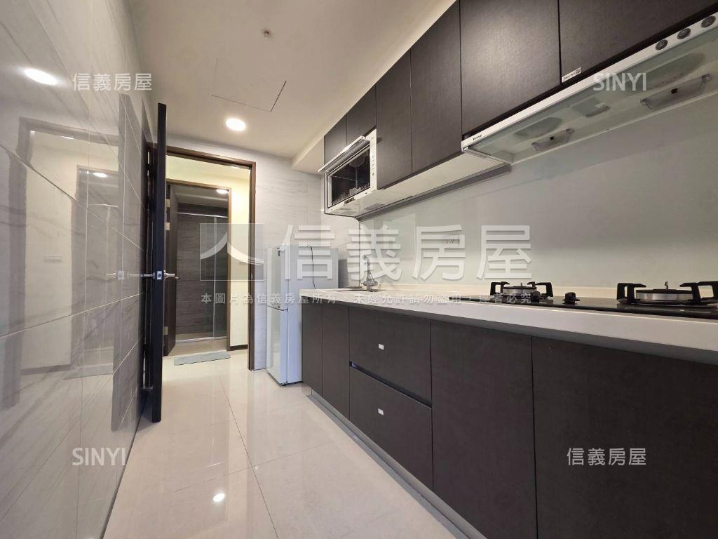 昕聯心高樓兩房車位房屋室內格局與周邊環境