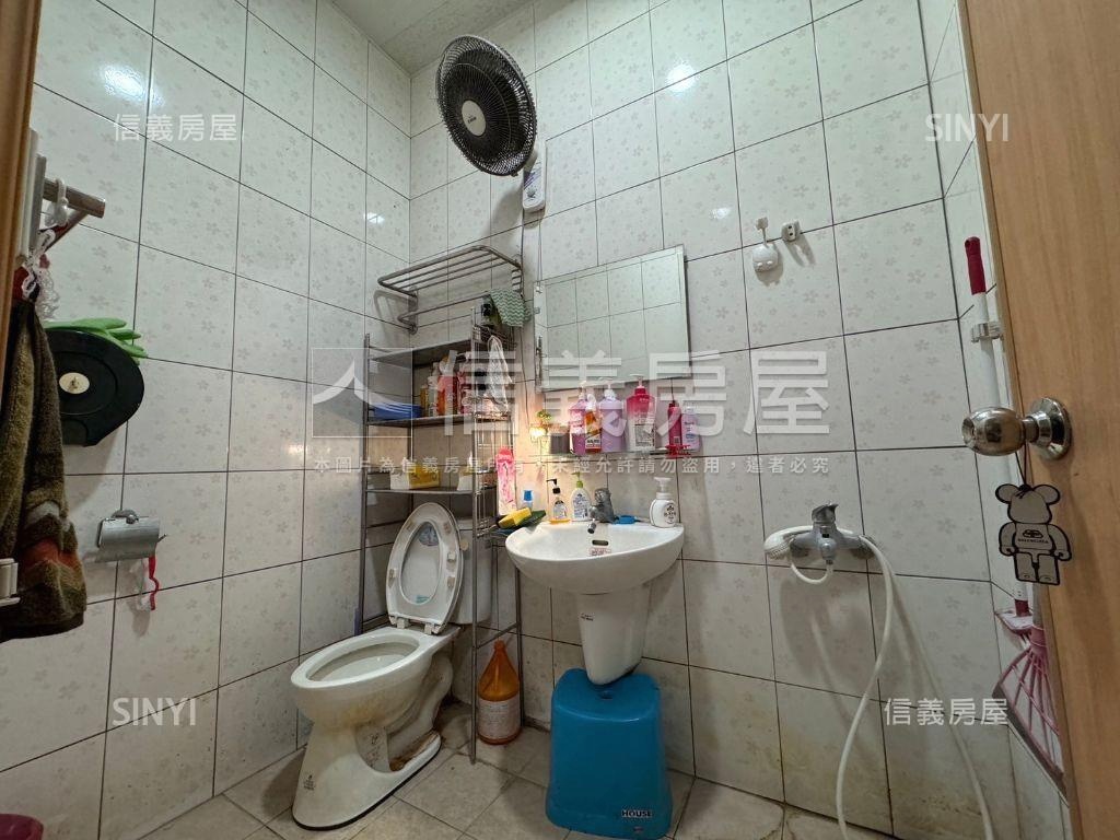 成泰路百坪透天房屋室內格局與周邊環境