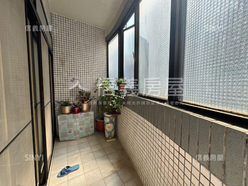 台北新都邊間大空間四房房屋室內格局與周邊環境