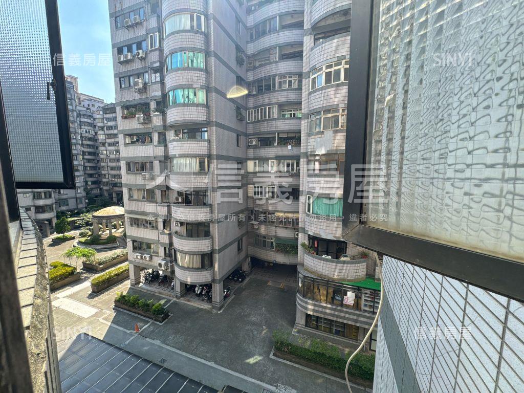 台北新都邊間大空間四房房屋室內格局與周邊環境