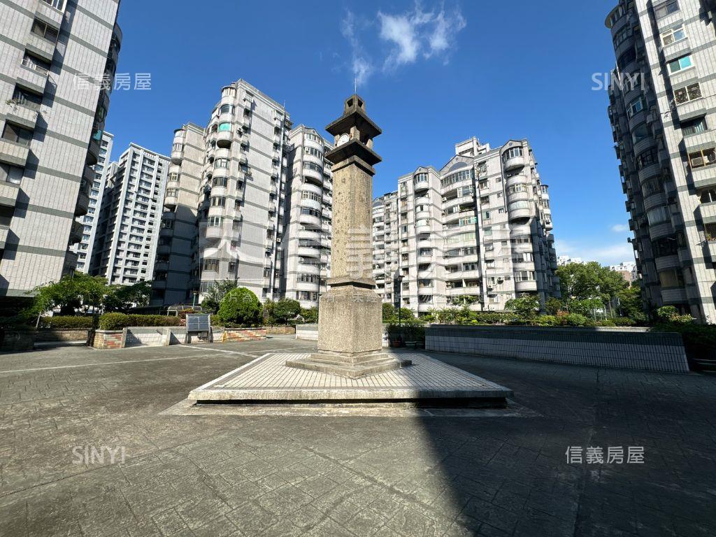 台北新都邊間大空間四房房屋室內格局與周邊環境