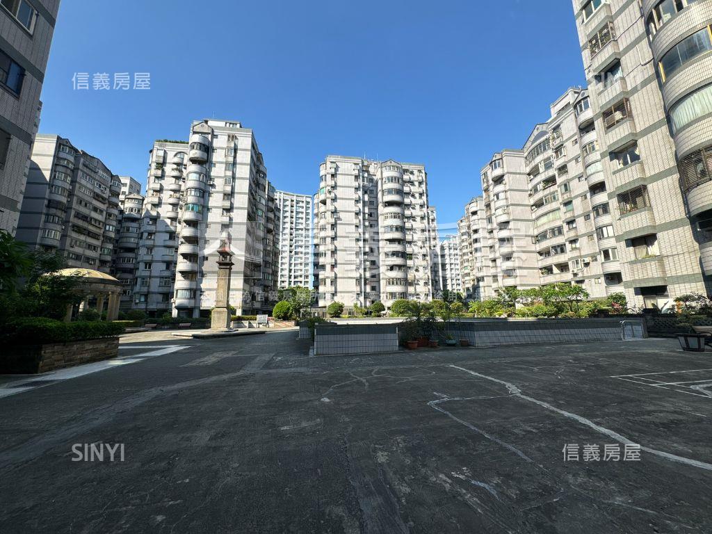 台北新都邊間大空間四房房屋室內格局與周邊環境