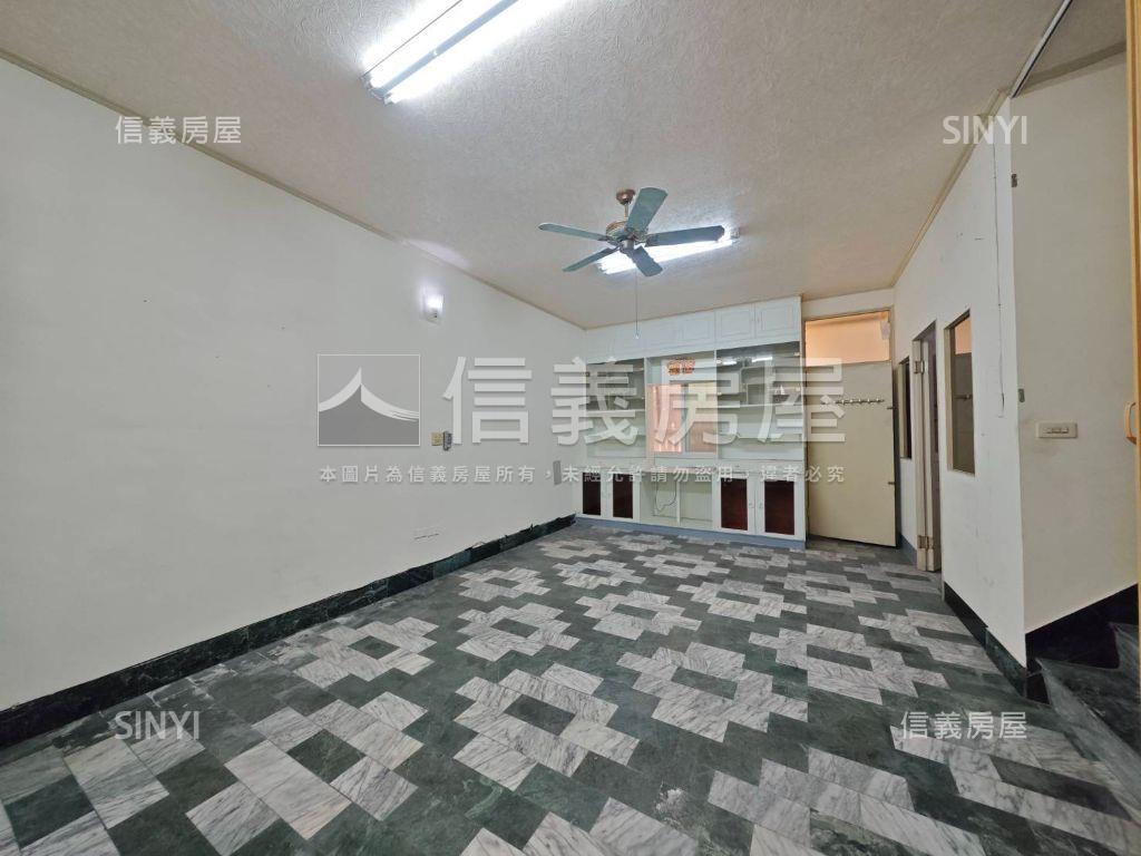 德南國小小資成家透天房屋室內格局與周邊環境