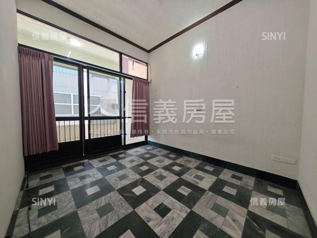 德南國小小資成家透天房屋室內格局與周邊環境