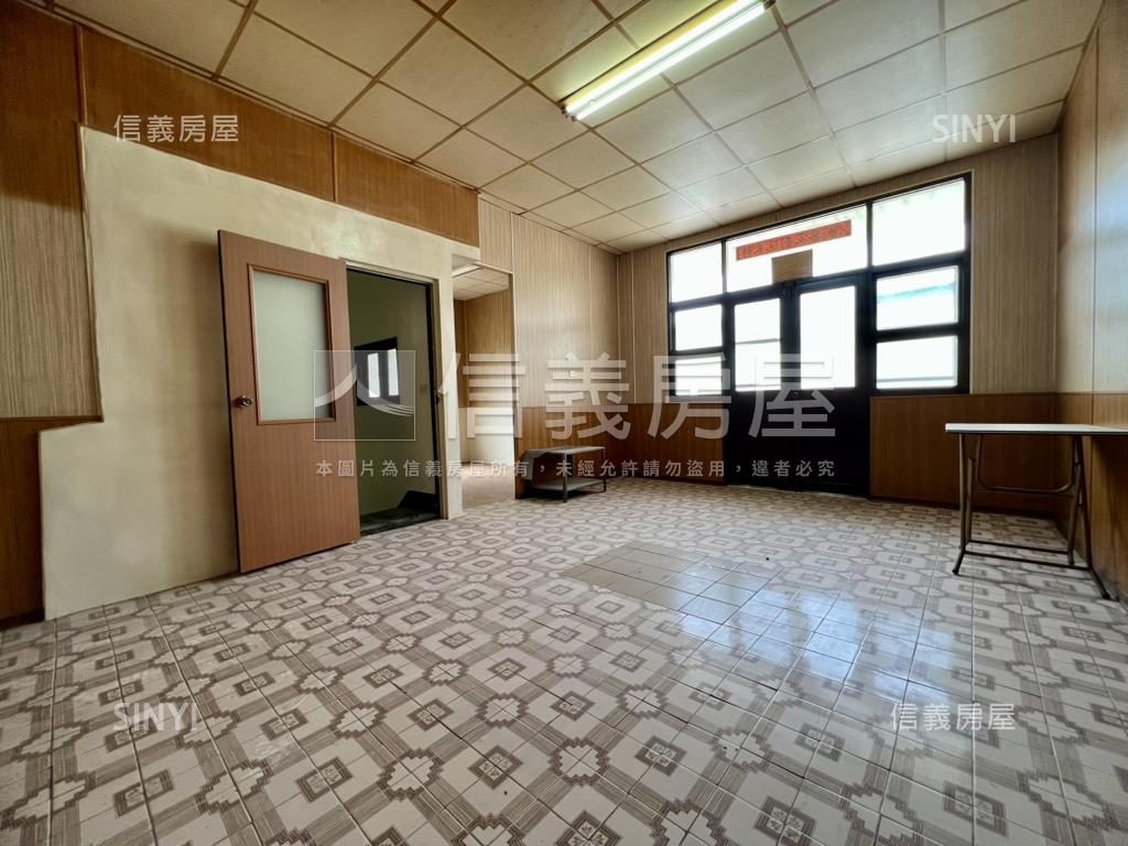 德南國小小資成家透天房屋室內格局與周邊環境
