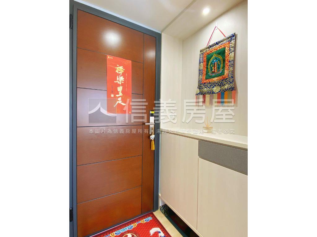 武陵居｜精裝採光２房平車房屋室內格局與周邊環境