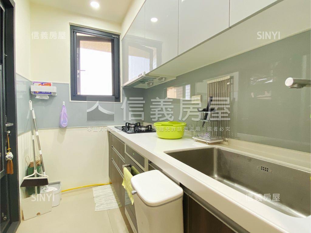 武陵居｜精裝採光２房平車房屋室內格局與周邊環境