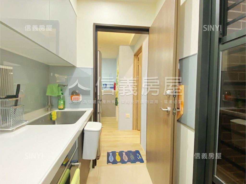 武陵居｜精裝採光２房平車房屋室內格局與周邊環境