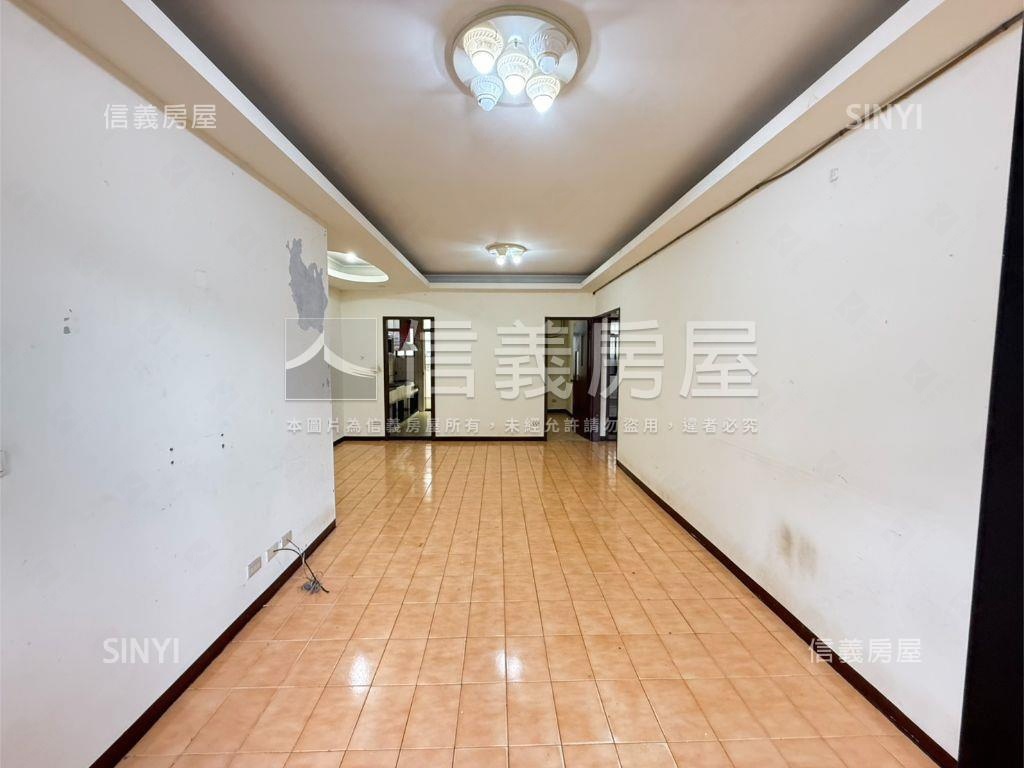 專任建輔大商圈大空間美寓房屋室內格局與周邊環境