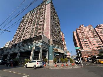 黃金三角窗大店面＋平車