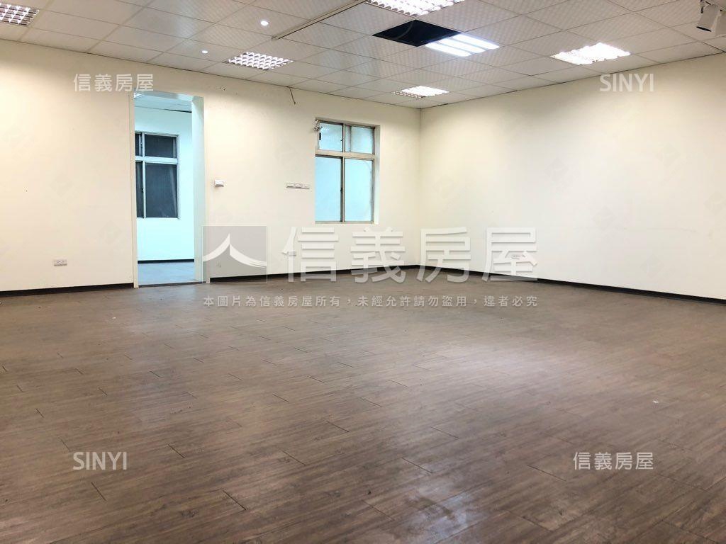 黃金一樓面寬店辦房屋室內格局與周邊環境